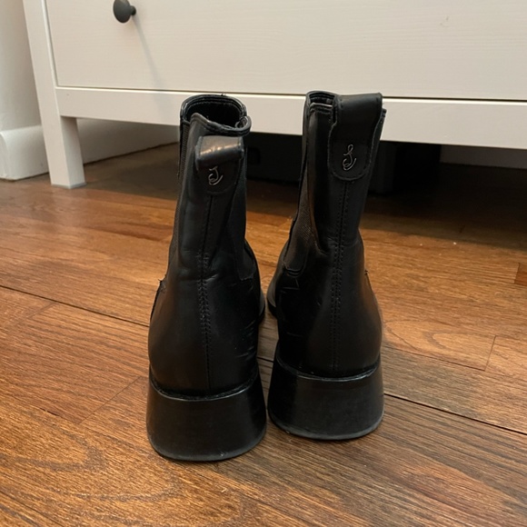 Sam Edelman Thelma Chelsea Boot - Picture 3 of 6